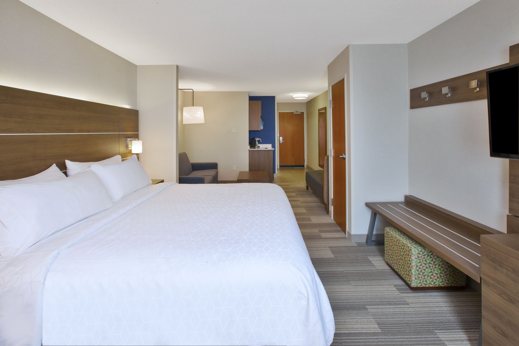 holiday inn express hotel and suites auburn hills by ihg