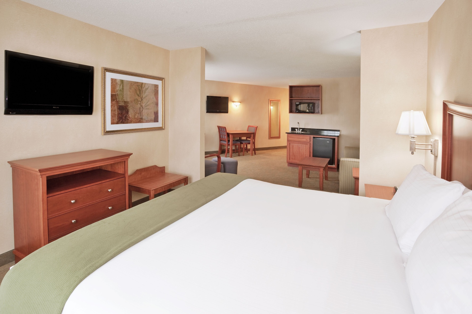 holiday inn express hotel and suites auburn hills by ihg