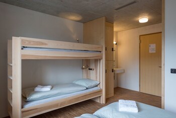 youth hostel saanen gstaad
