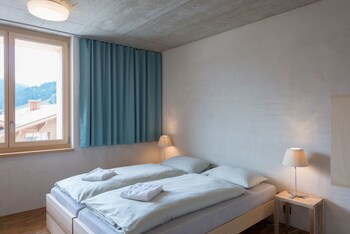youth hostel saanen gstaad