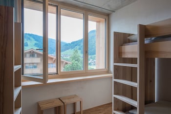 youth hostel saanen gstaad