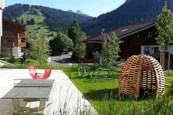 youth hostel saanen gstaad