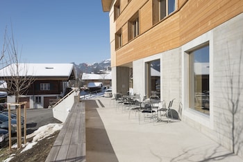 youth hostel saanen gstaad