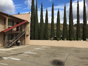 the yosemite inn