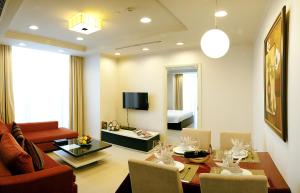 mayfair suites