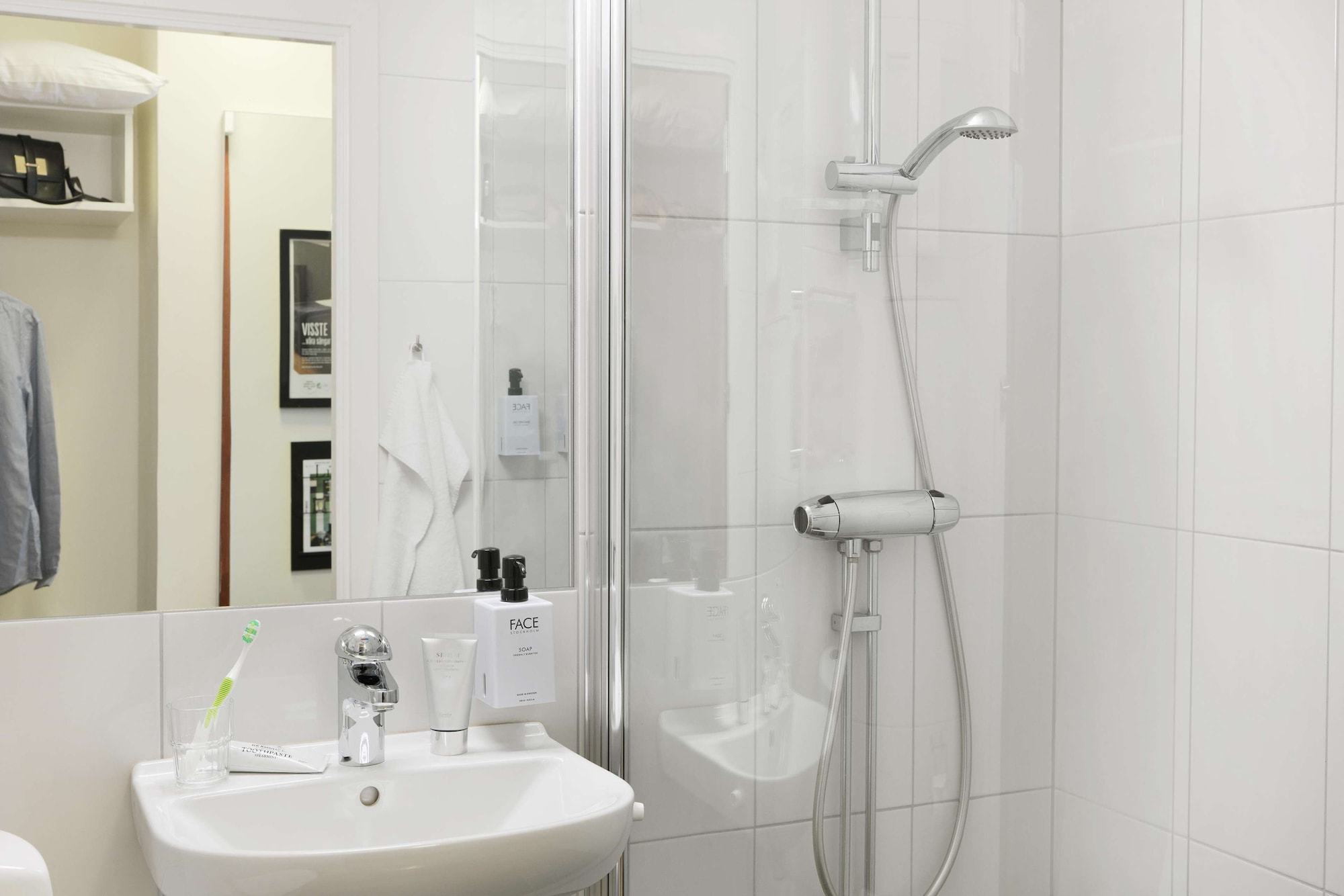 Scandic Sjofartshotellet,Sodermalm>>Kista,3 star