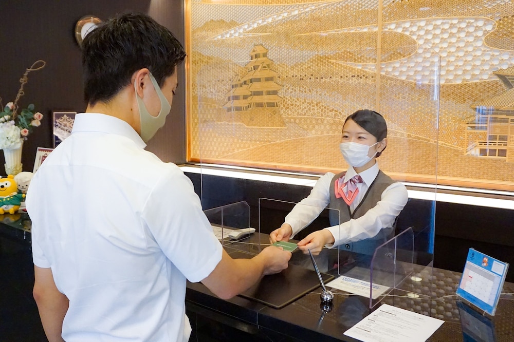 hotel route inn tsuruga ekimae