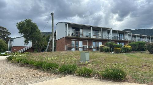 mountain creek motel