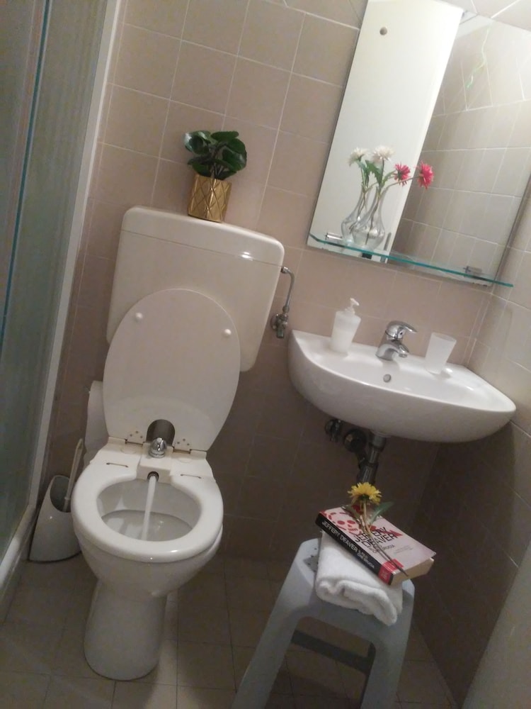 wuhostel