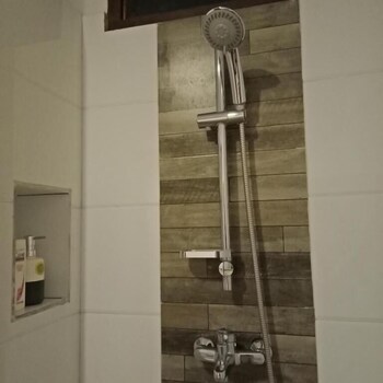 bagan nova guest house