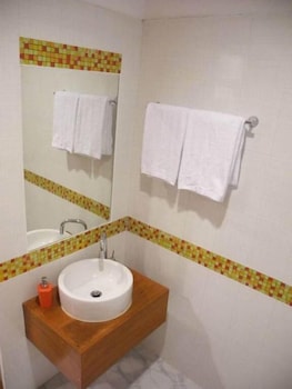 bagan nova guest house