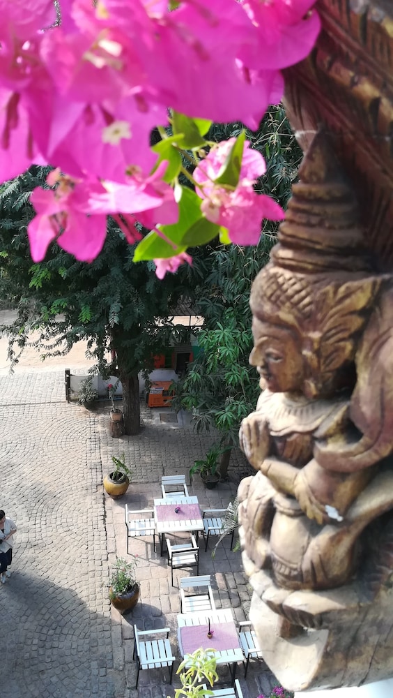 bagan nova guest house