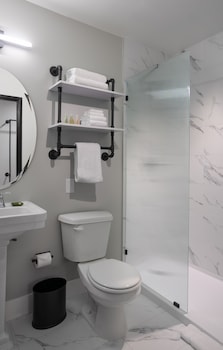 artisan hotel boutique adults only