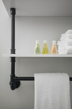 artisan hotel boutique adults only