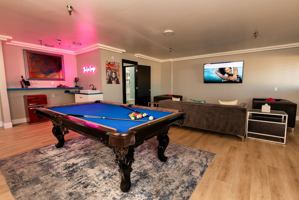 artisan hotel boutique adults only