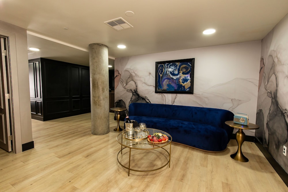 artisan hotel boutique adults only