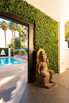 artisan hotel boutique adults only