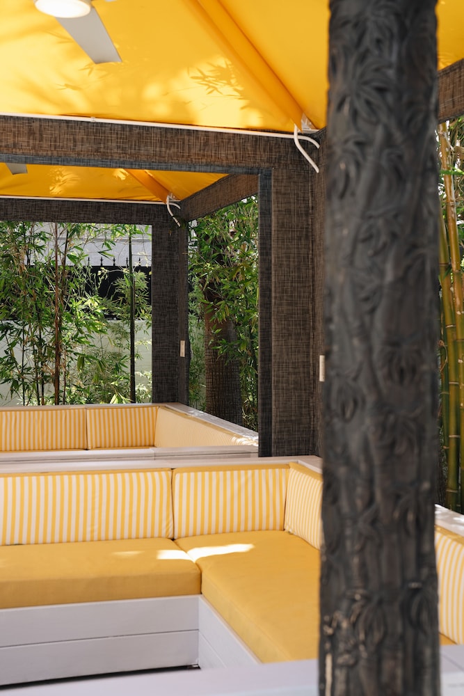 artisan hotel boutique adults only