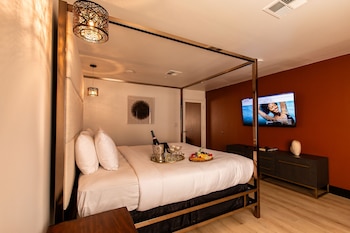 artisan hotel boutique adults only