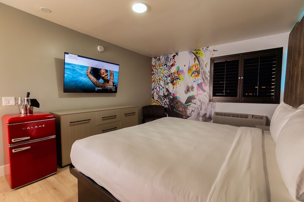 artisan hotel boutique adults only