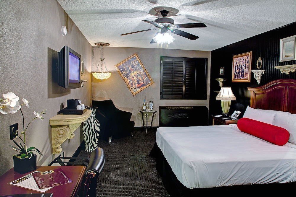 artisan hotel boutique adults only