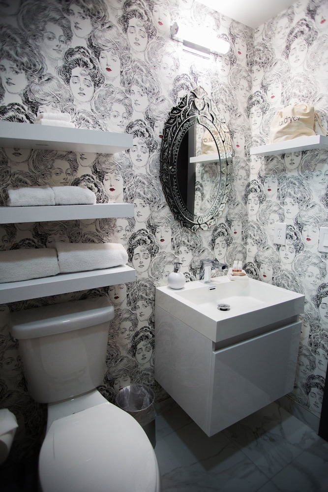 artisan hotel boutique adults only