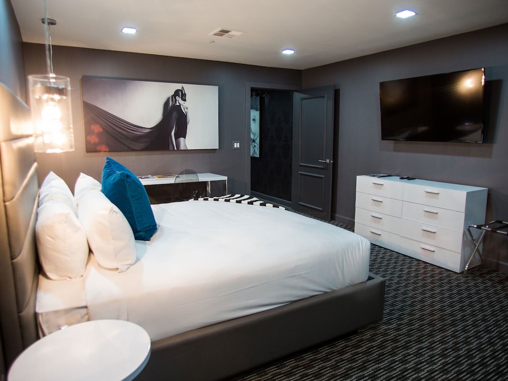 artisan hotel boutique adults only