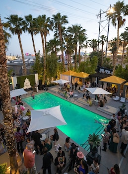 artisan hotel boutique adults only