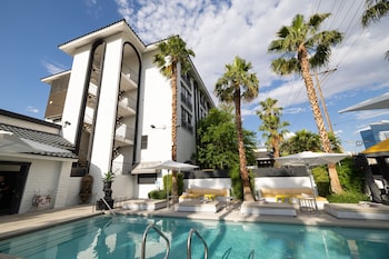 artisan hotel boutique adults only