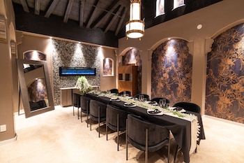 artisan hotel boutique adults only