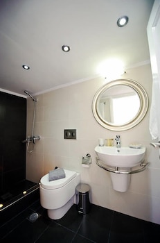 archontiko santorini