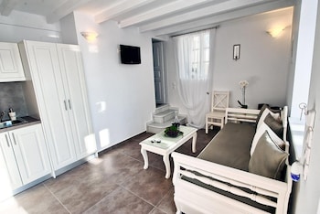 archontiko santorini