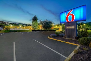 motel 6 lawrenceville nj