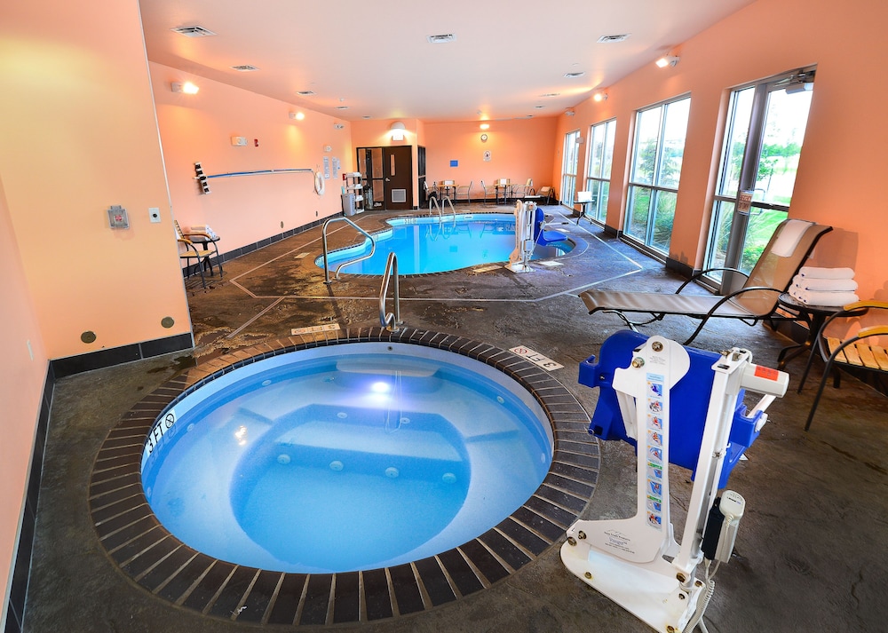 Baymont By Wyndham Grand Forks,North Dakota>>Grand Forks,3 star