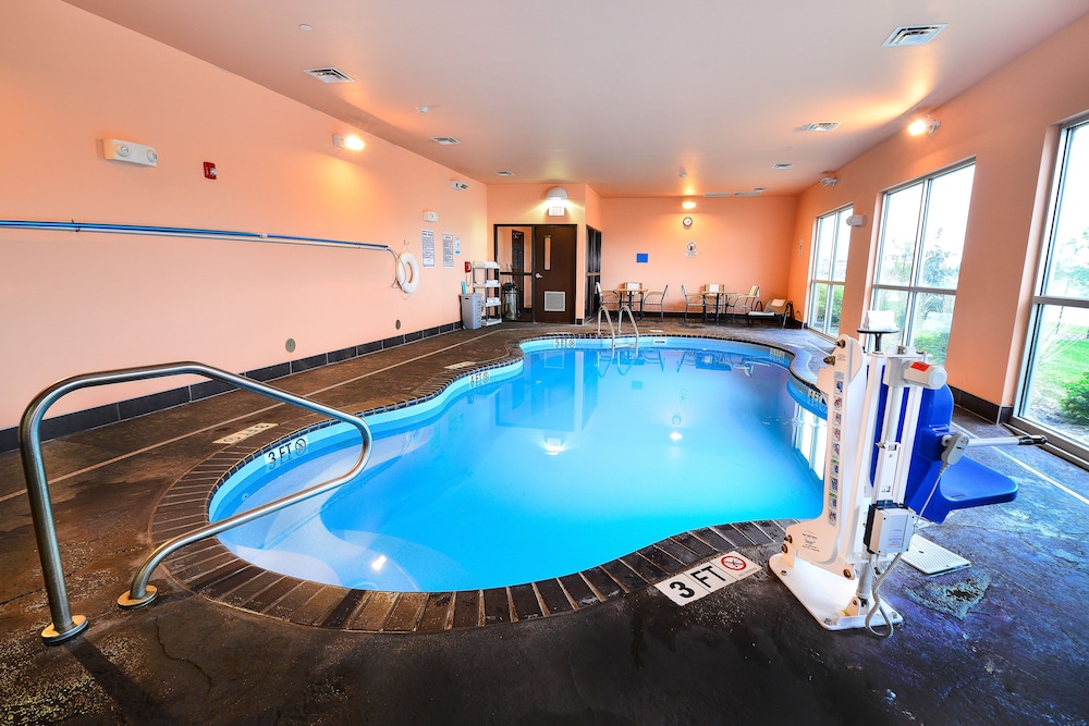 Baymont By Wyndham Grand Forks,North Dakota>>Grand Forks,3 star