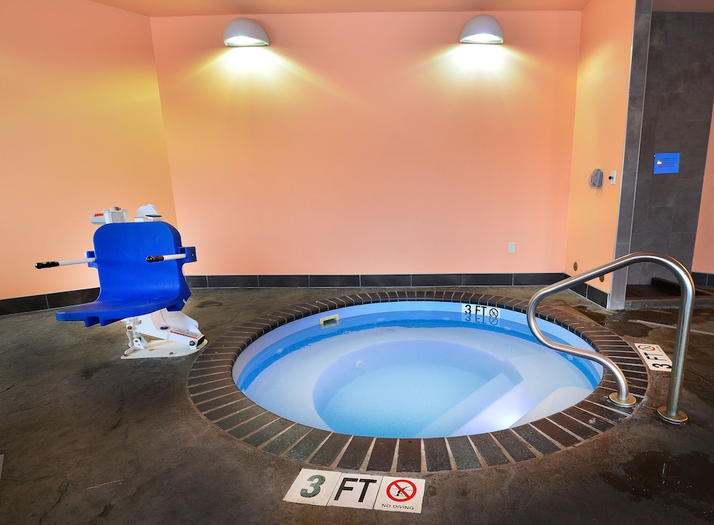 Baymont By Wyndham Grand Forks,North Dakota>>Grand Forks,3 star