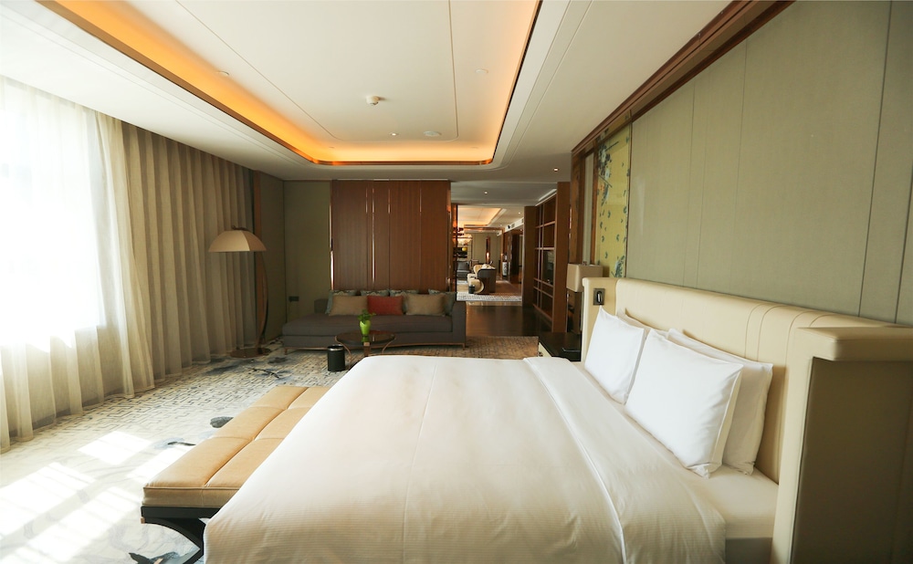 hilton urumqi