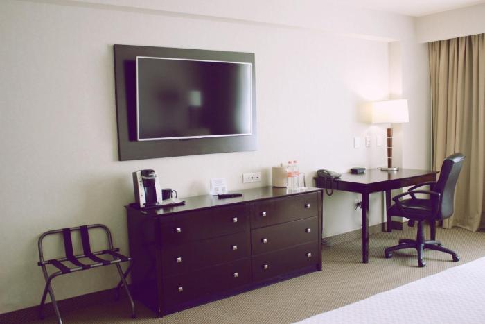 crowne plaza leon by ihg