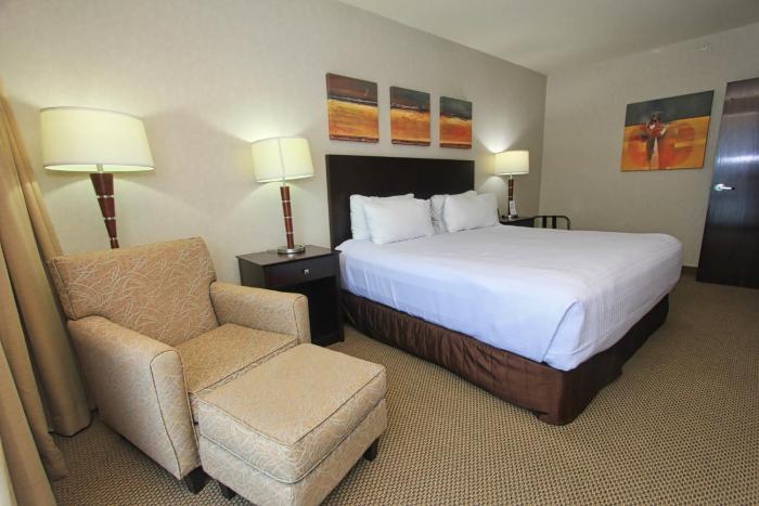crowne plaza leon by ihg