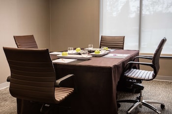 hyatt place kansas city lenexa city center