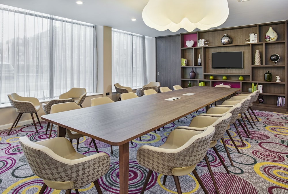 hampton by hilton bristol city centre