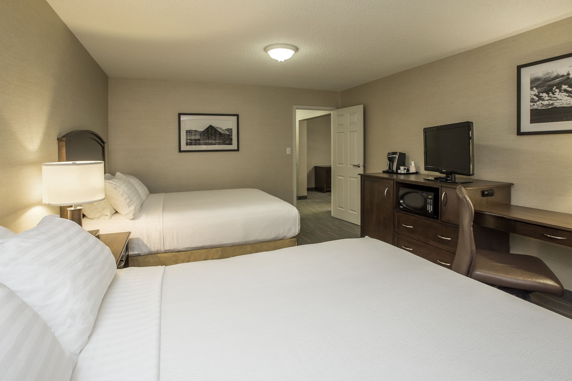 holiday inn lethbridge by ihg