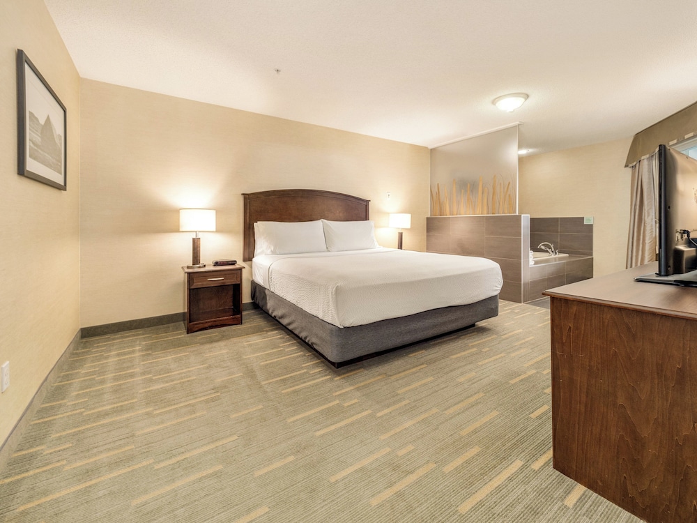 holiday inn lethbridge by ihg