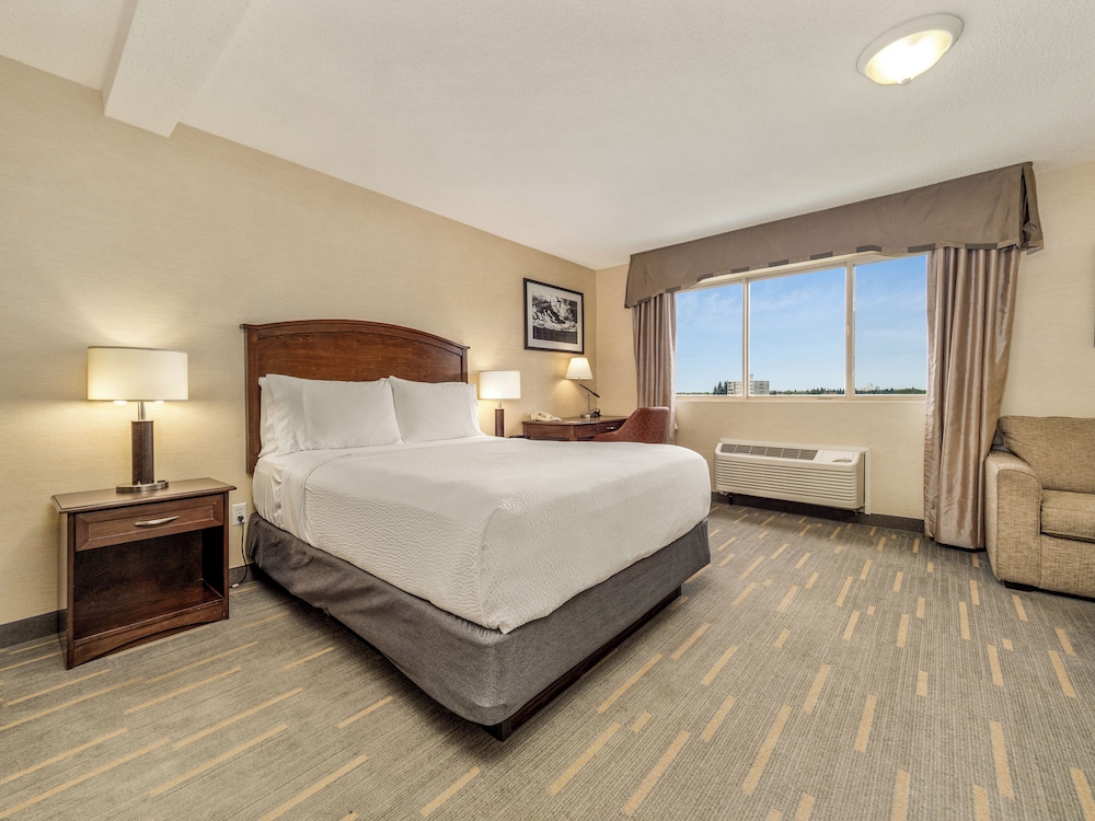 holiday inn lethbridge by ihg
