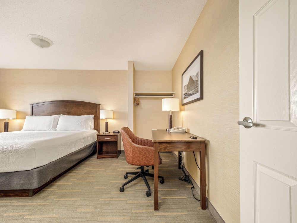 holiday inn lethbridge by ihg