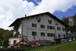 rifugio monte baldo