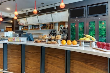 courtyard lexington south hamburg place