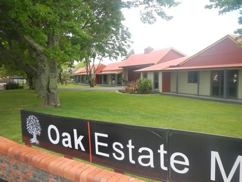 asure oak estate motor lodge