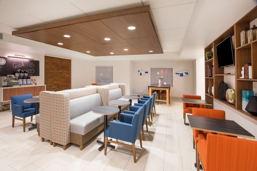 holiday inn express and suites pahrump by ihg