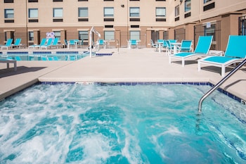 Holiday Inn Express & Suites Pahrump By Ihg,Nevada>>Pahrump,3 star